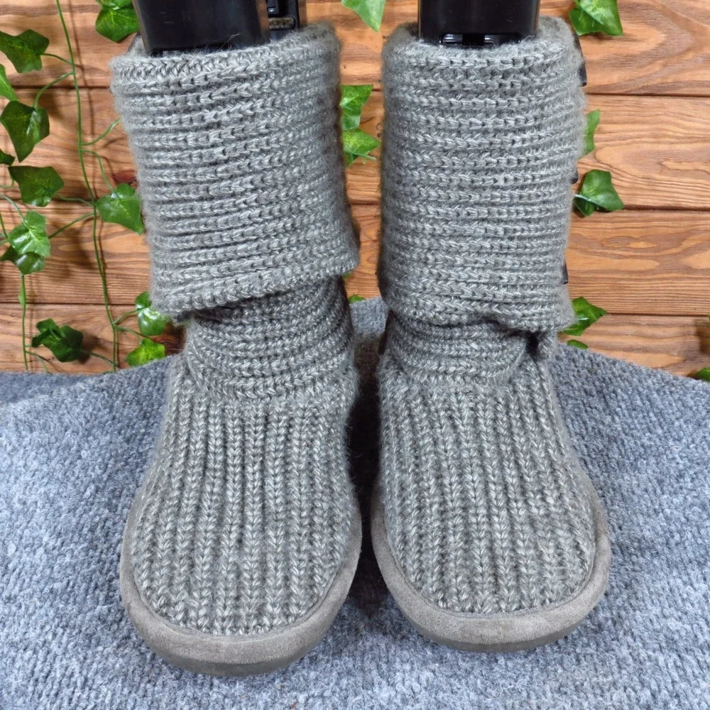 Bearpaw Knit Tall Women Shoes Size 7 Winter Cold Weather Gray Knit Suede Boot